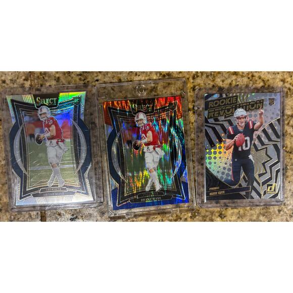 Rookie Drake Maye Football Cards - Picture 8 of 8